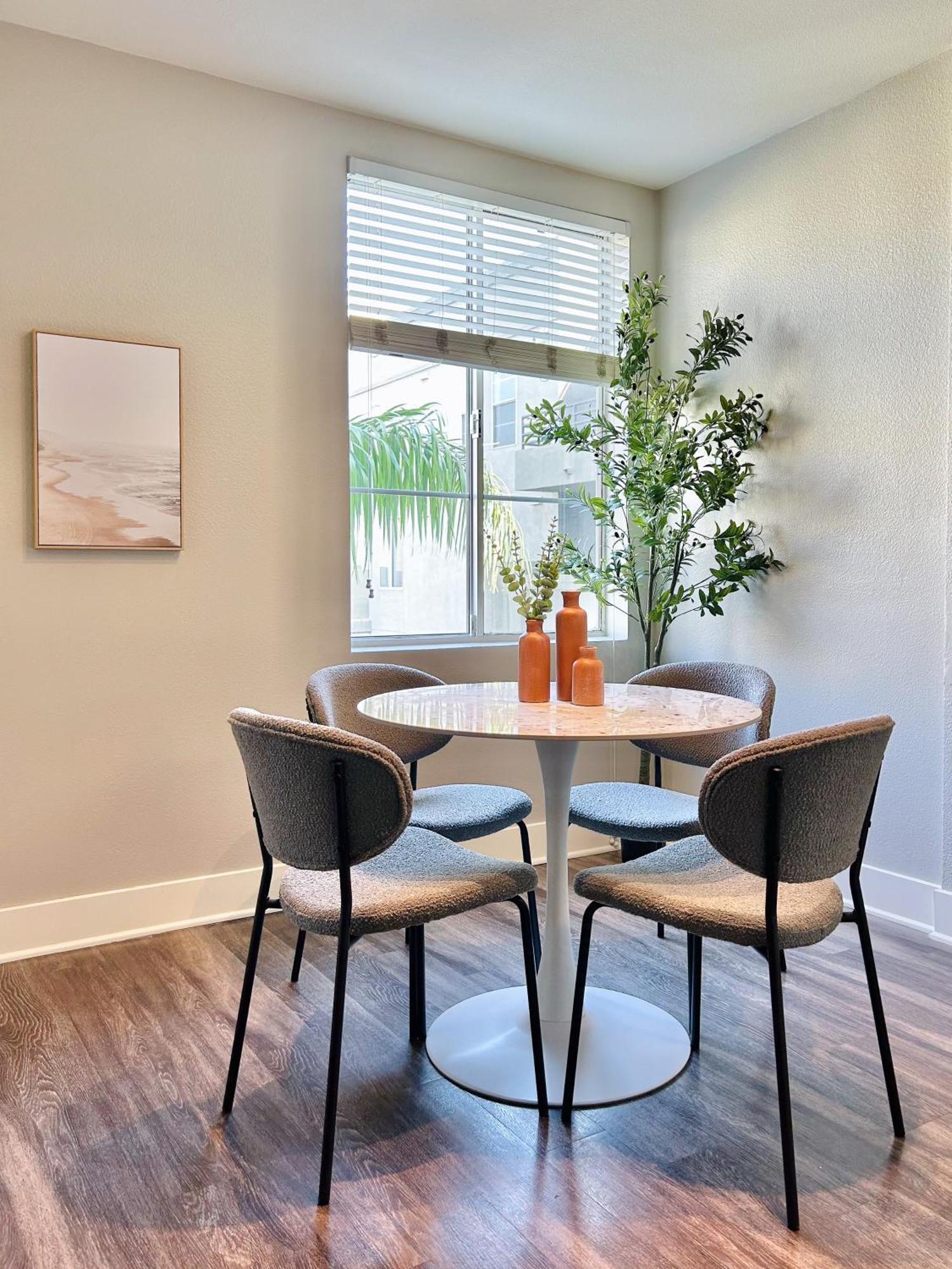 2Bd 2Ba Santa Monica Apartment With Relaxing Pool View Лос-Анджелес Экстерьер фото
