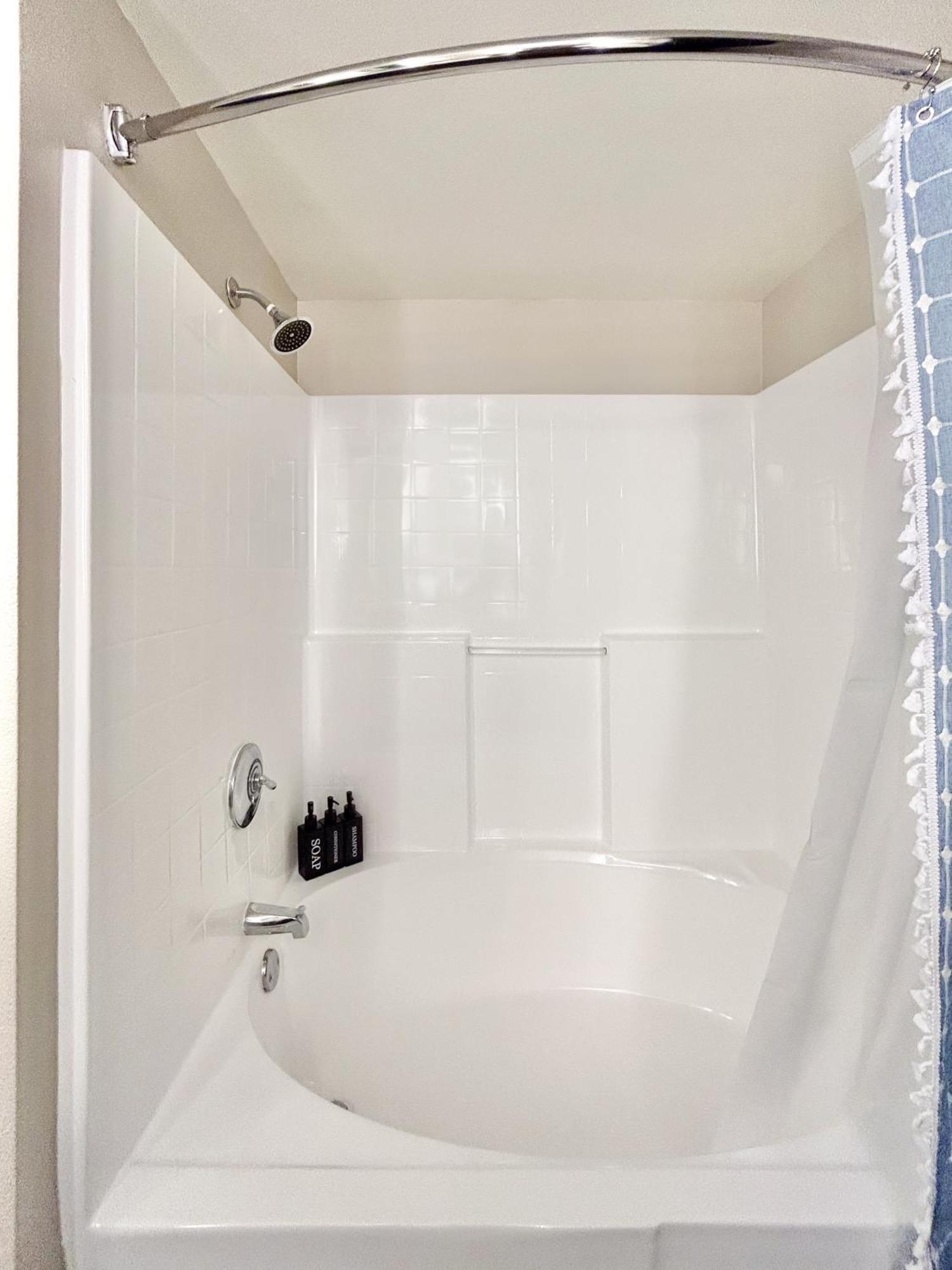 2Bd 2Ba Santa Monica Apartment With Relaxing Pool View Лос-Анджелес Экстерьер фото